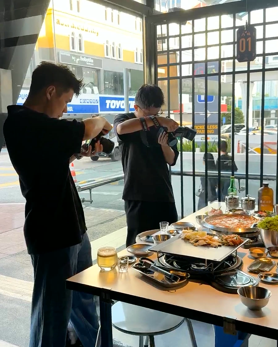 Palbok production still